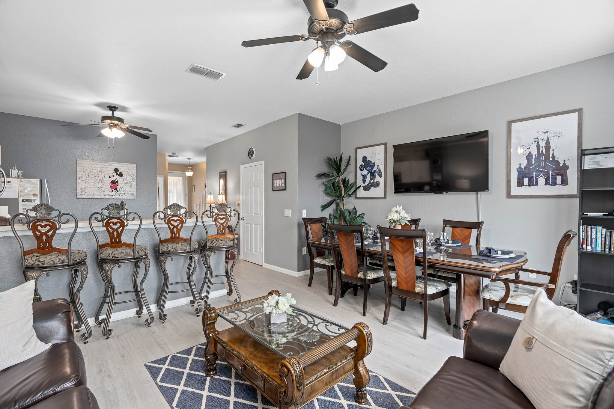 View-of-Diningroom-table